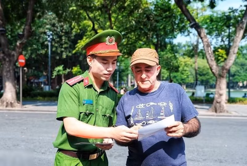 Ứng dụng cảnh sát thông minh: Khi công an ở ngay trong điện thoại