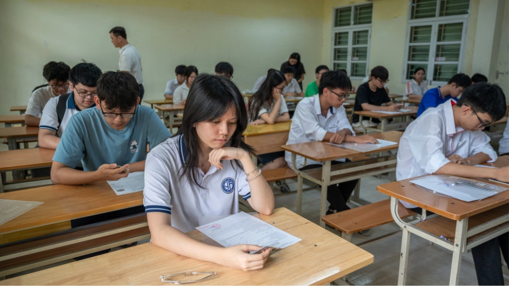 Phòng thi học sinh giỏi lắp camera: siết chặt an ninh, mở lại niềm tin