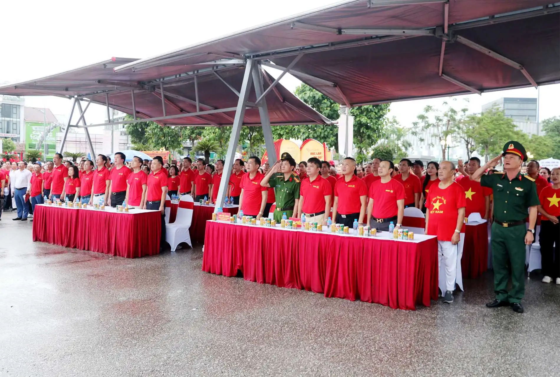 Hàng chục nghìn người đi bộ: từ phong trào đến thói quen xanh