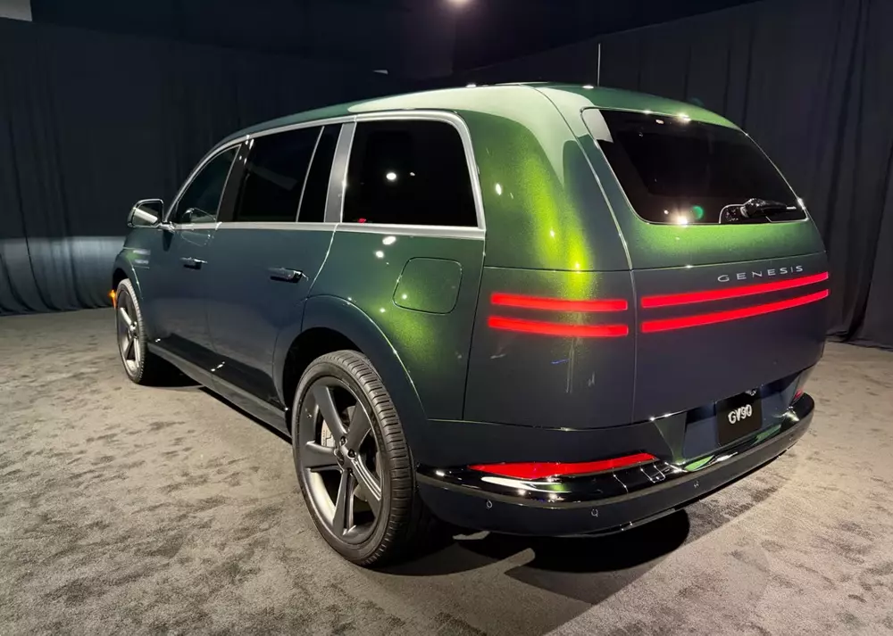Genesis GV90: An toàn đột phá trong lớp áo sang trọng kiểu Rolls-Royce