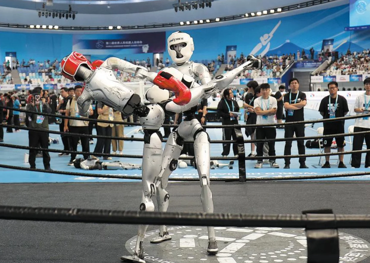 Robot hình người Trung Quốc: Cơn sốt công nghệ hay nhu cầu ảo?