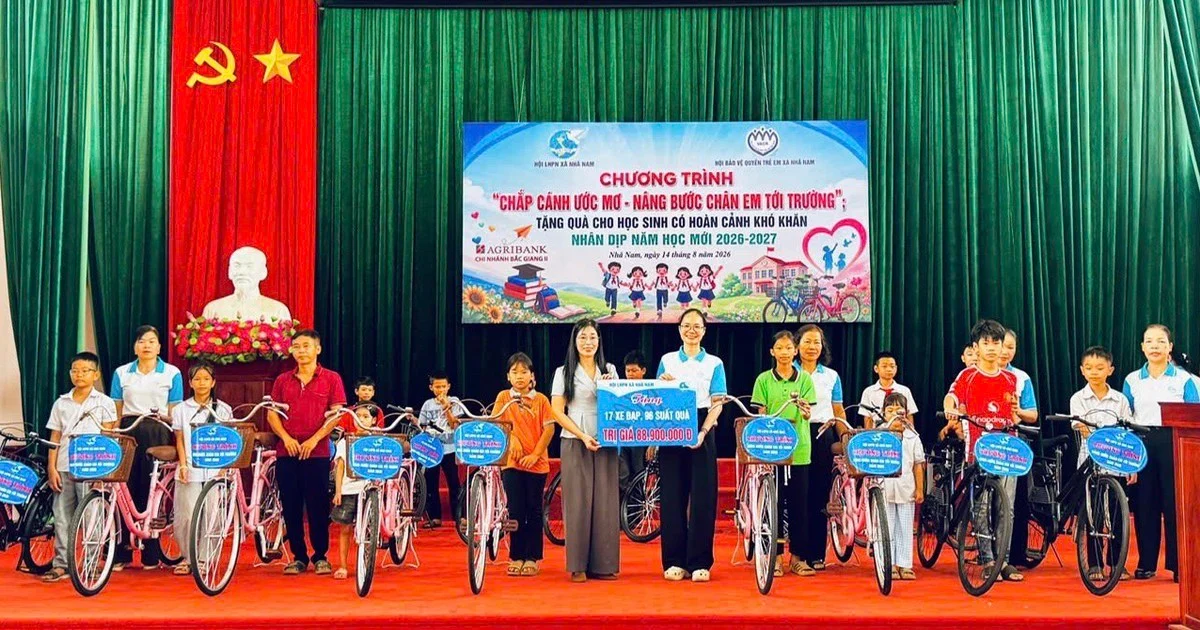 Điểm tựa cộng đồng nâng bước trẻ yếu thế đến trường