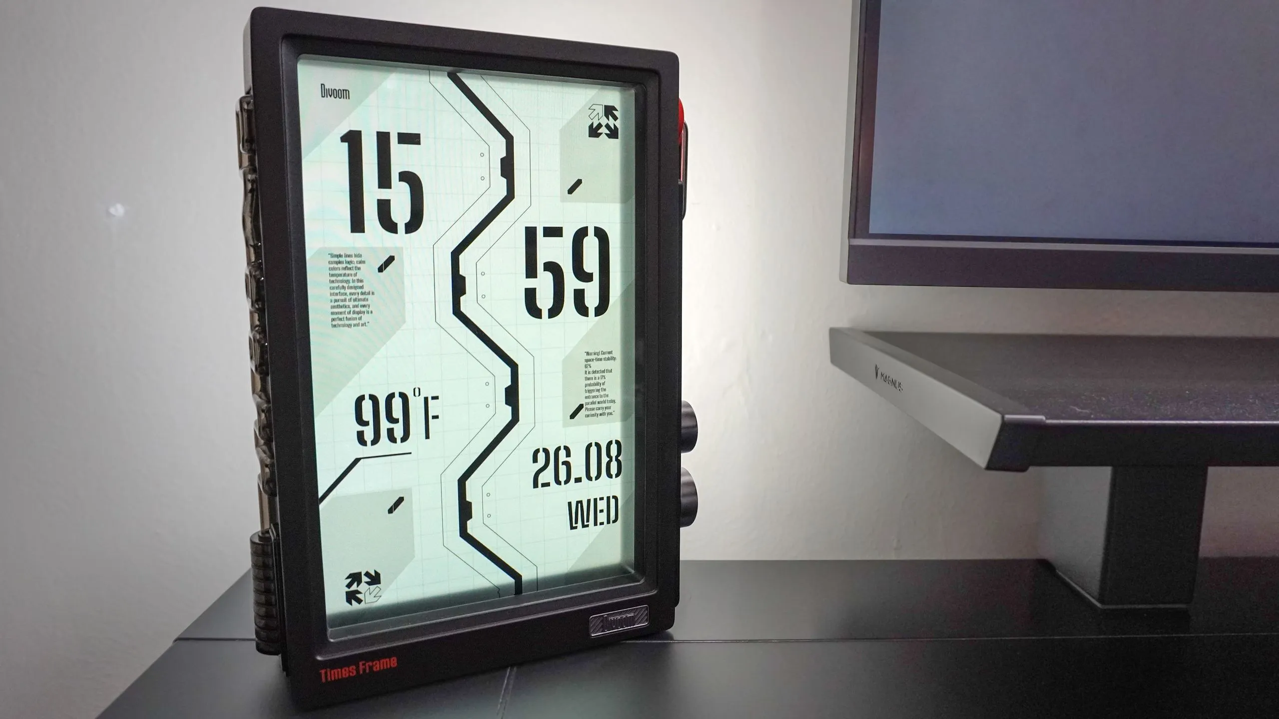 Màn hình thông minh bàn làm việc: Divoom Times Frame vs MorningBlues T2