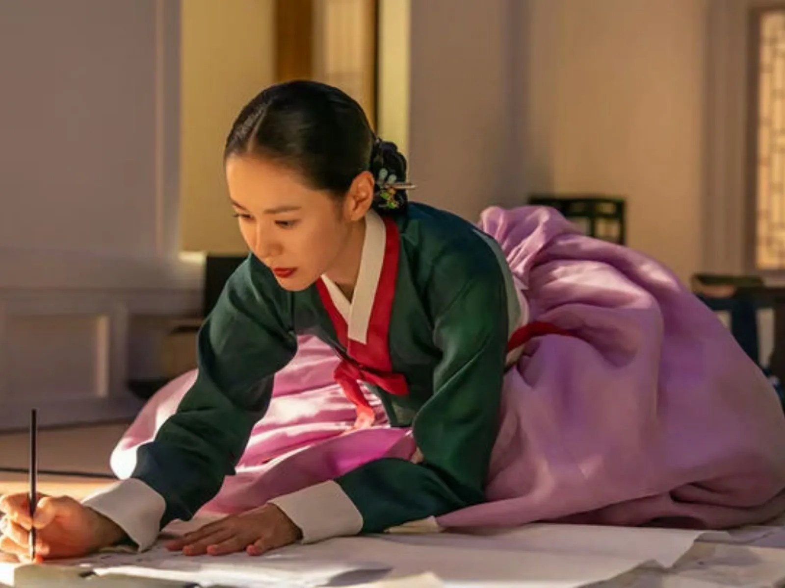 Son Ye Jin tái xuất phim cổ trang với The Scandal trên Netflix