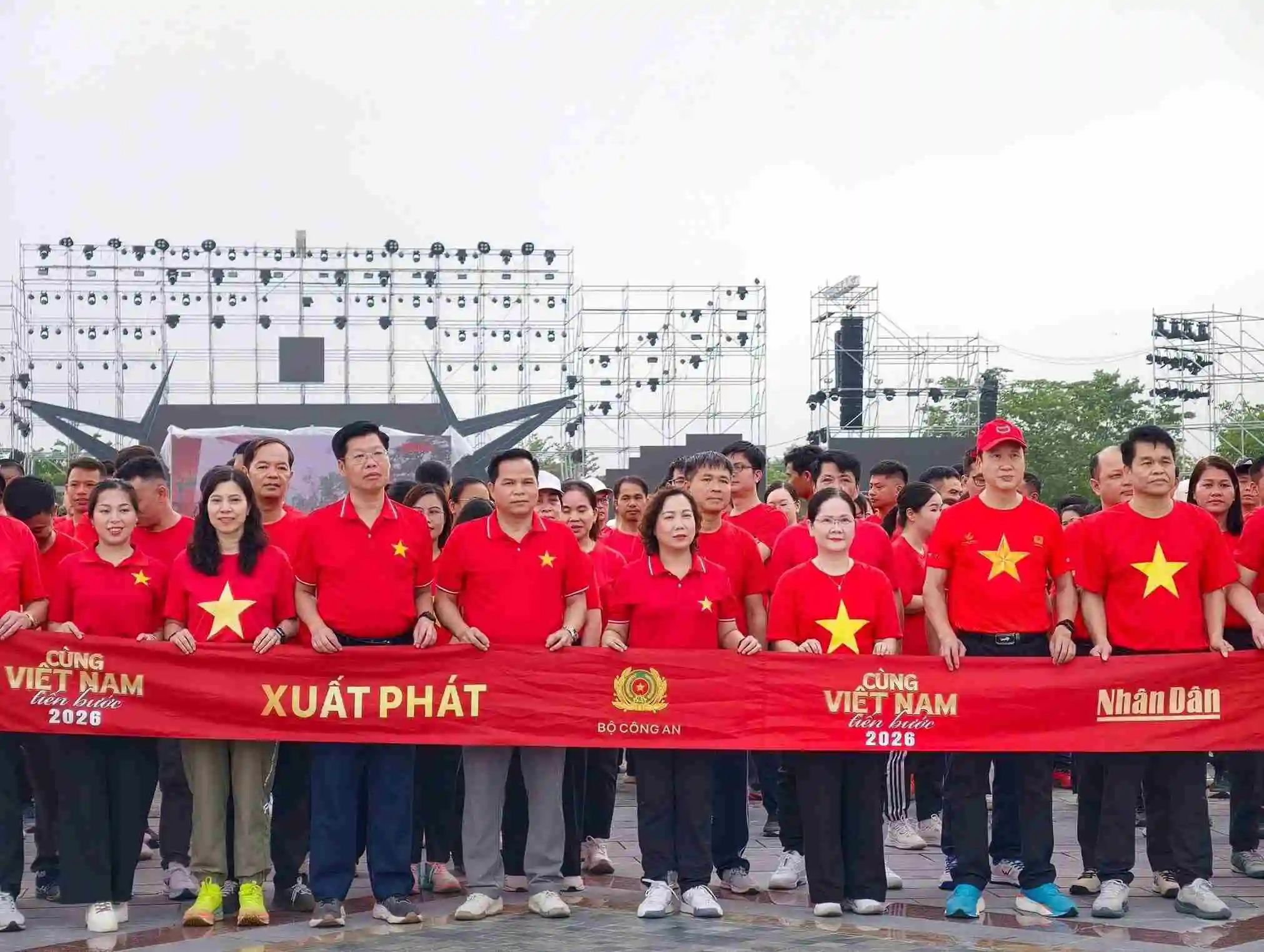 Phong trào đi bộ toàn quốc: Hành trình 10 tỷ bước xanh và kỷ lục Guinness