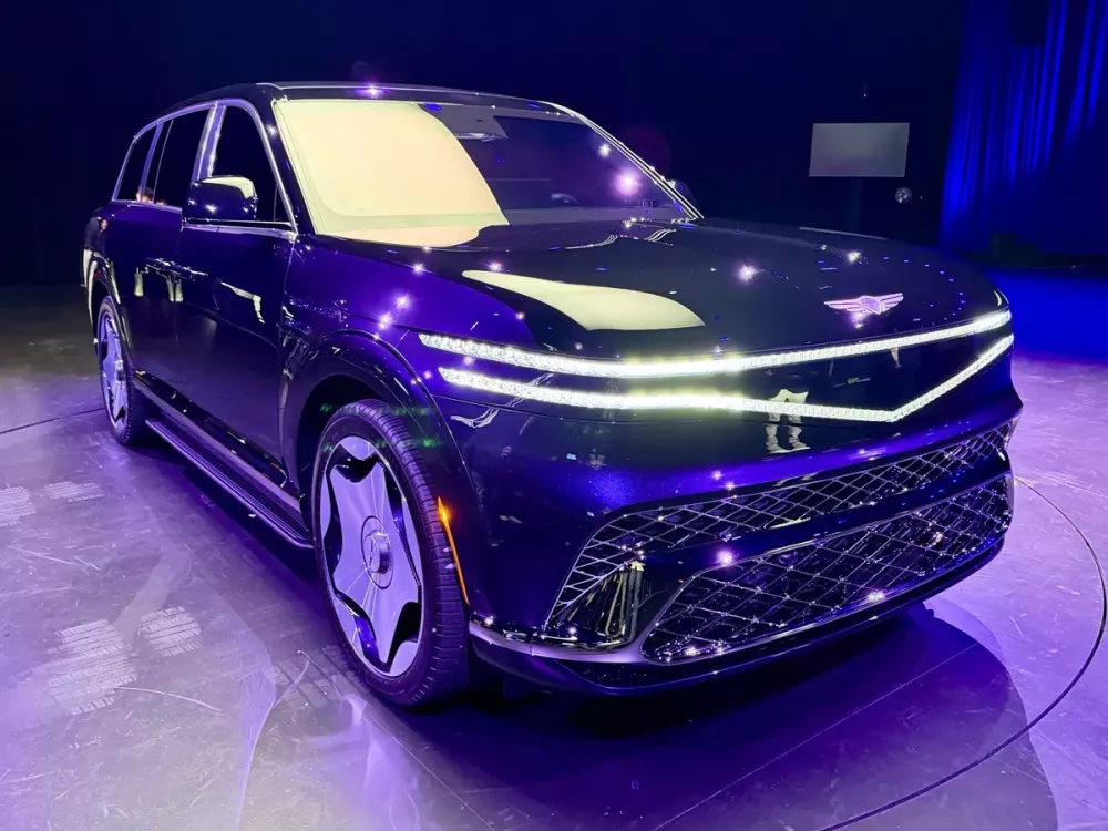Genesis GV90: An toàn đột phá trong lớp áo sang trọng kiểu Rolls-Royce