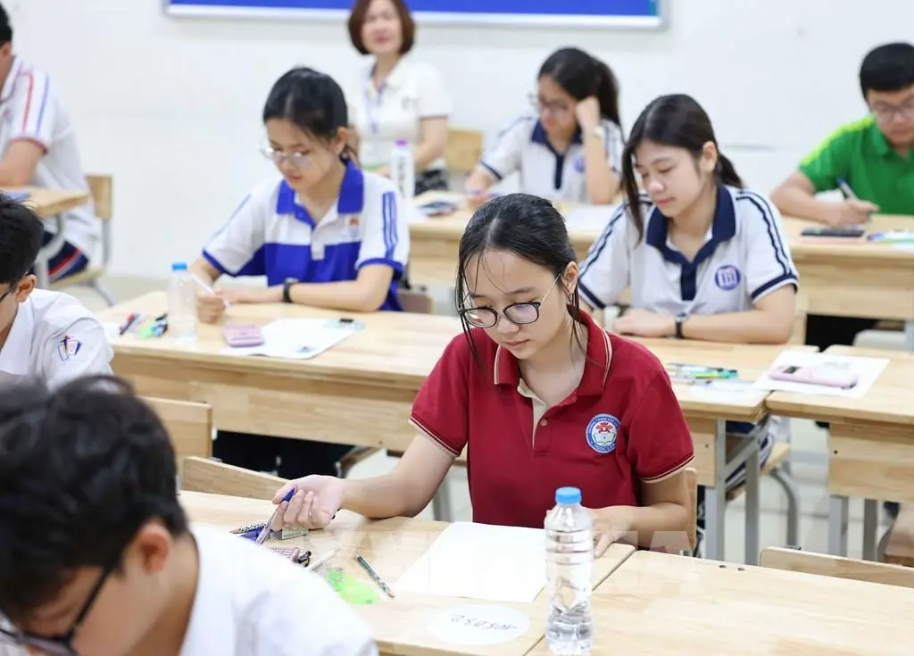 Hà Nội đổi mới tuyển sinh lớp 10: Giảm áp lực hay tăng bất công?