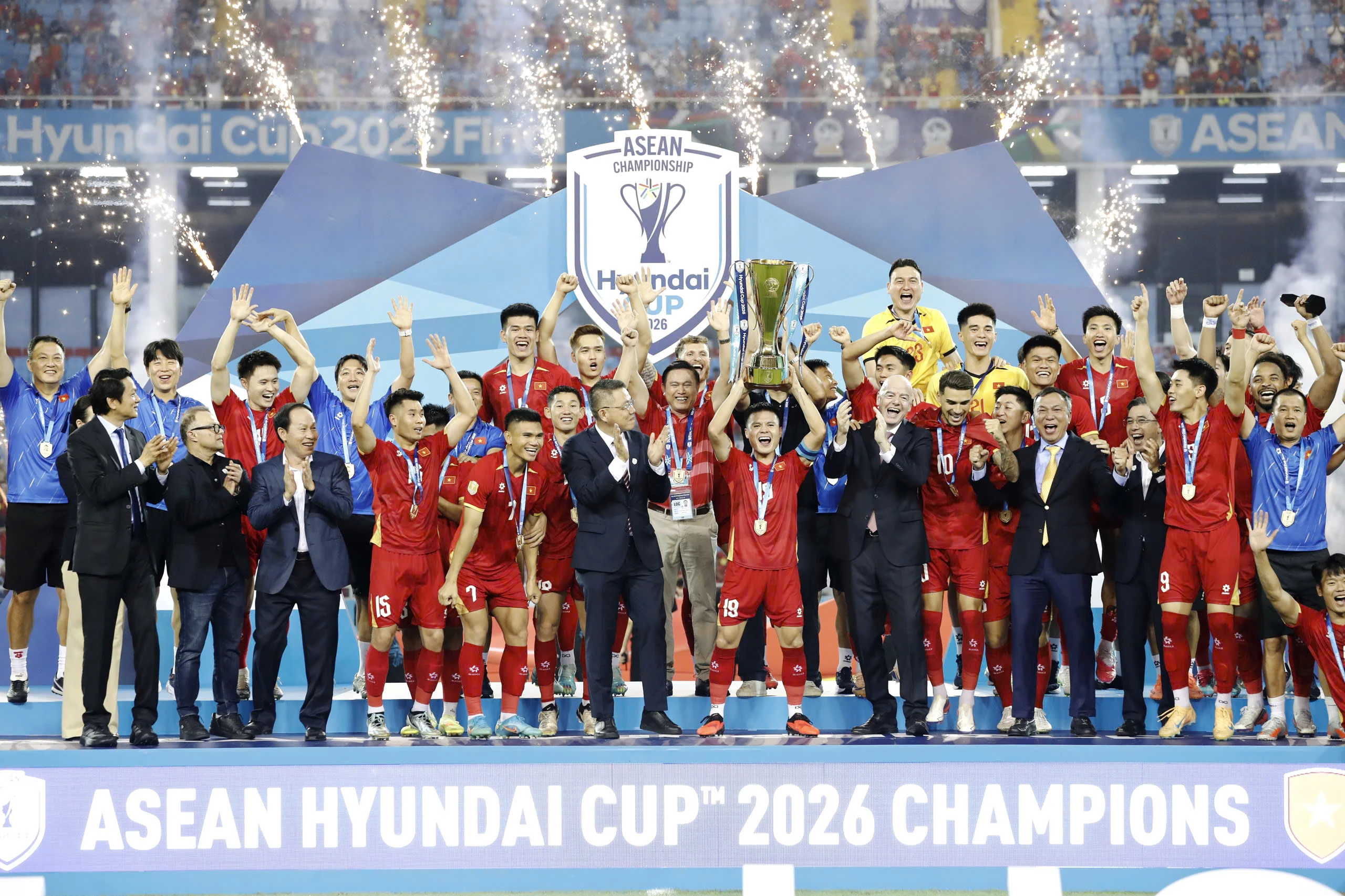Tuyển Việt Nam tiến sát top 95 nhờ vô địch ASEAN Cup