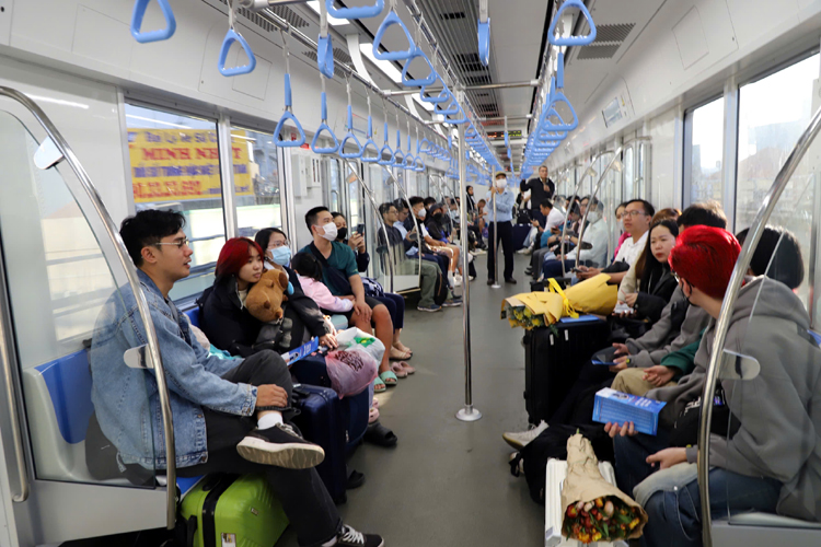 Tăng 761 chuyến xe buýt, metro miễn phí dịp 2/9: Cách đi lại tiết kiệm ở TP.HCM