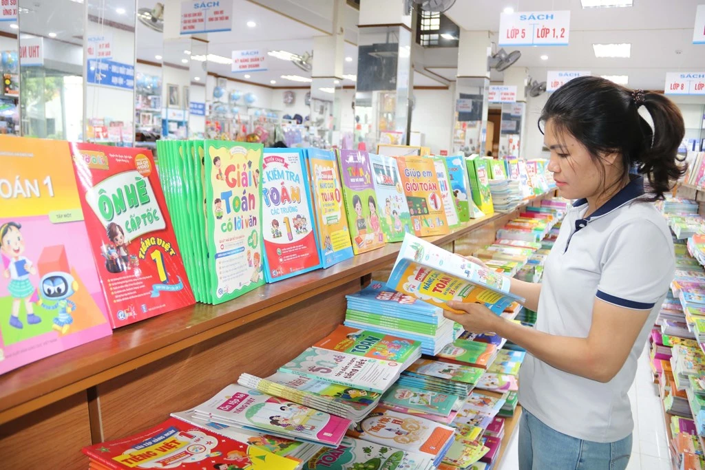 In 225 triệu bản sách giáo khoa: phụ huynh có thể bớt lo thiếu sách?