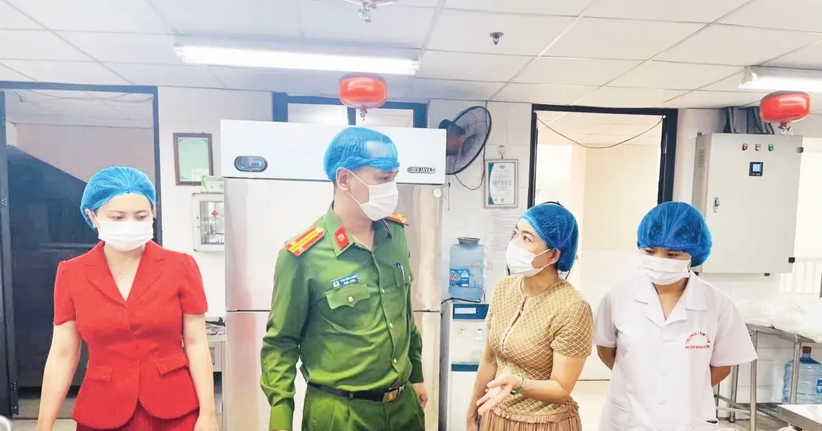 Công khai hóa đơn suất ăn học đường: lá chắn mới cho phụ huynh
