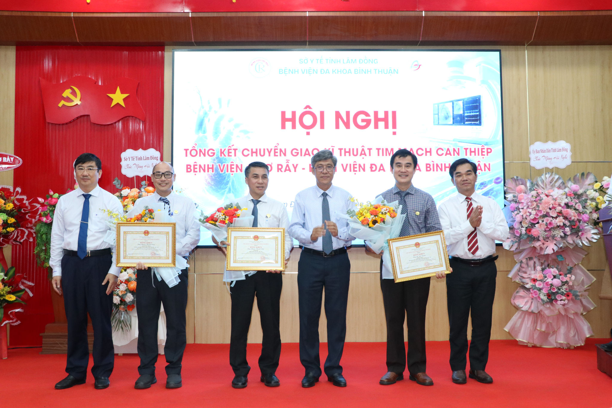 Nhồi máu cơ tim không còn là bệnh của người già