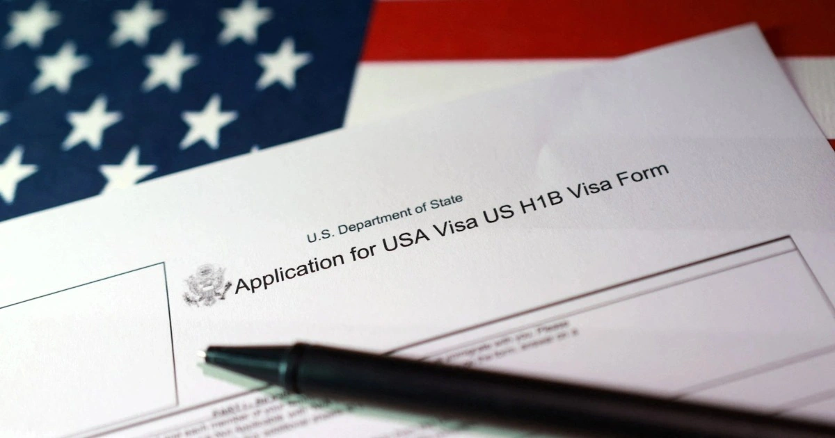 Mỹ tạm dừng phỏng vấn visa toàn cầu: Ai chịu thiệt lớn nhất?