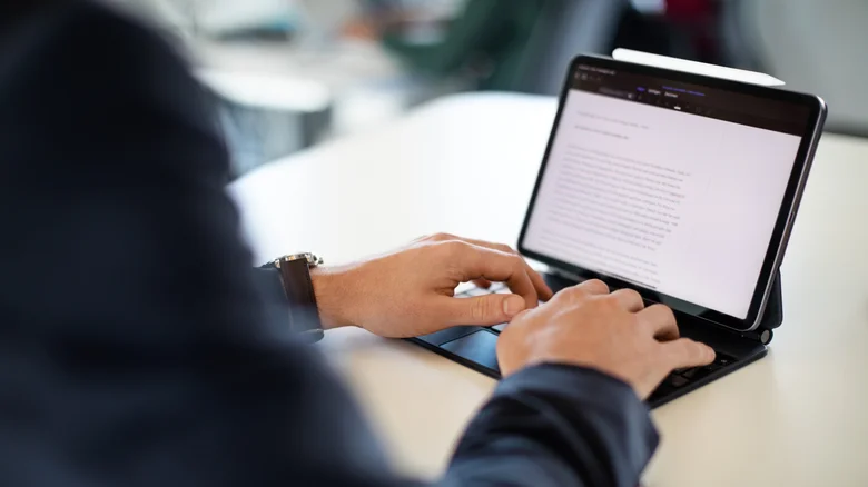 iPad thay thế MacBook: Khi nào nên và không nên