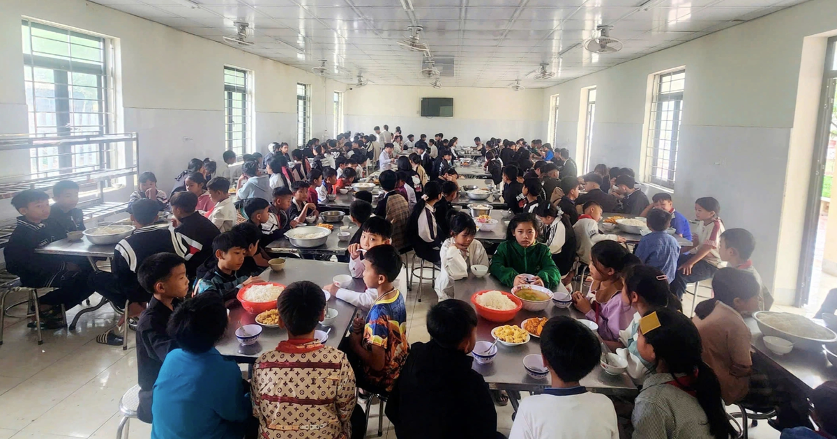 Học sinh vùng cao đối mặt khủng hoảng lương thực