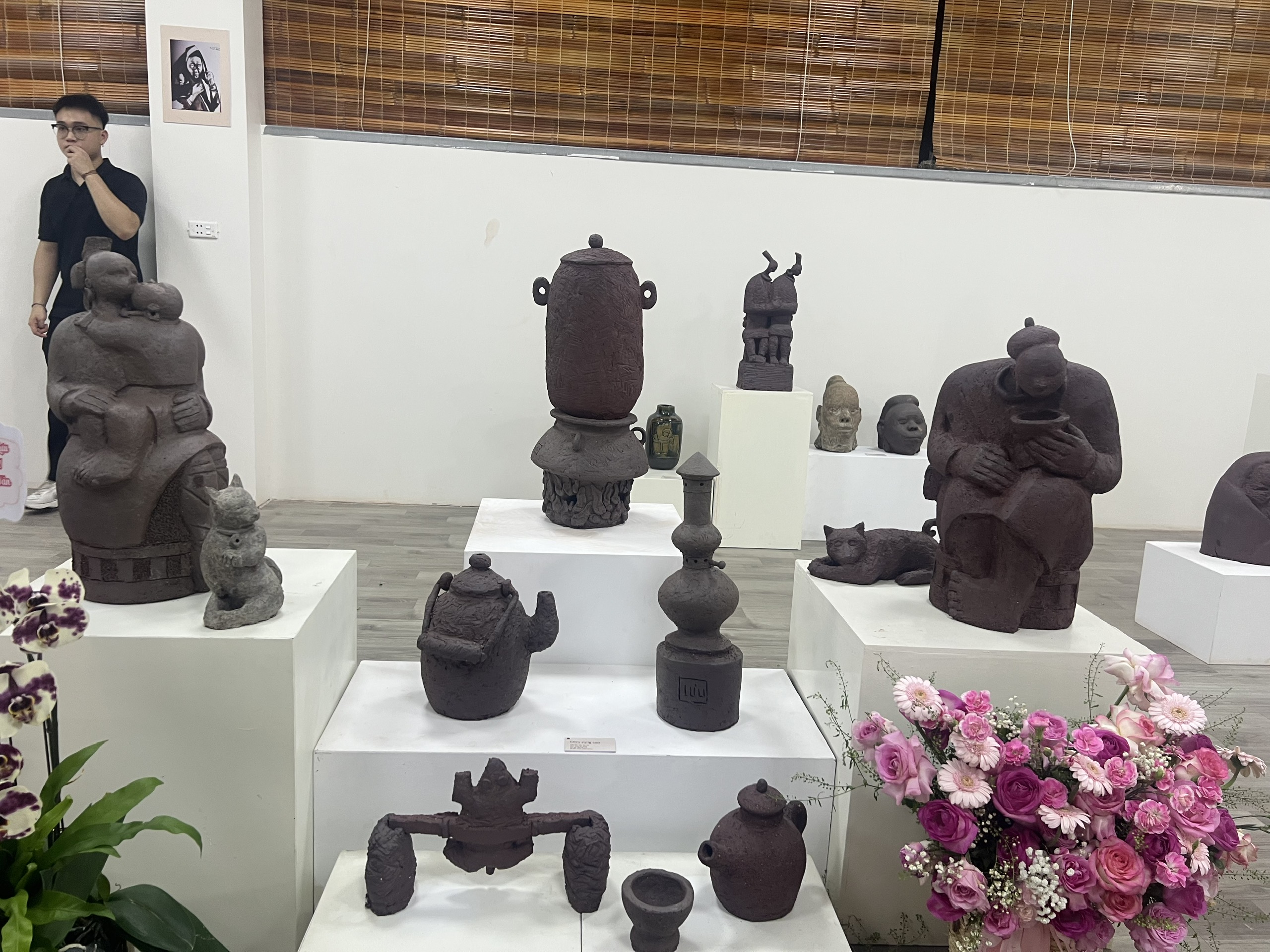 Nghệ nhân Nguyễn Lưu đưa văn hóa Tây Bắc vào gốm Bát Tràng