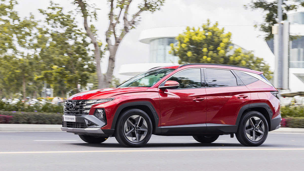 Tháng 9 bùng nổ xe điện và hybrid mới tại Việt Nam