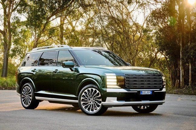Loạt xe điện và hybrid sắp ra mắt tháng 9: Mua gì cho đúng?