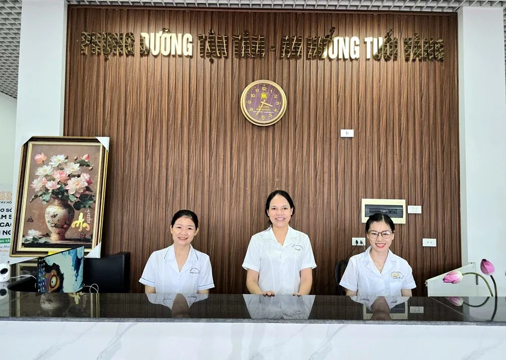 Mô hình chăm sóc ban ngày: chìa khóa mở kinh tế bạc và giữ người cao tuổi trong lòng gia đình