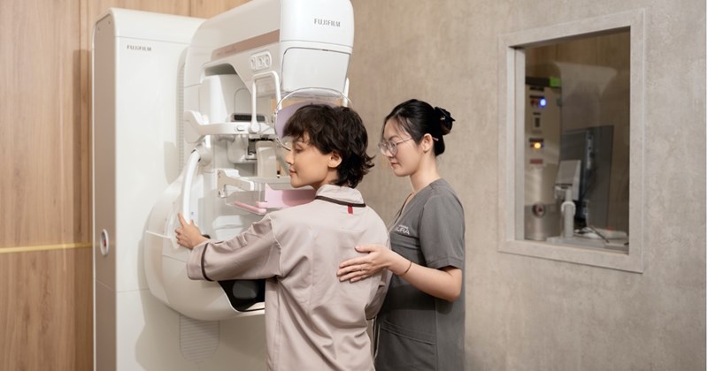 4 dấu hiệu sớm của ung thư vú phụ nữ trẻ hay bỏ qua