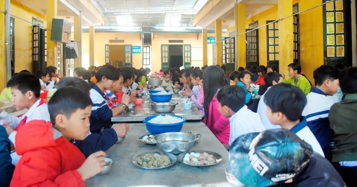 Học sinh vùng sâu thiếu lương thực: Từ lời kêu gọi trên Facebook đến lệnh rà soát toàn quốc