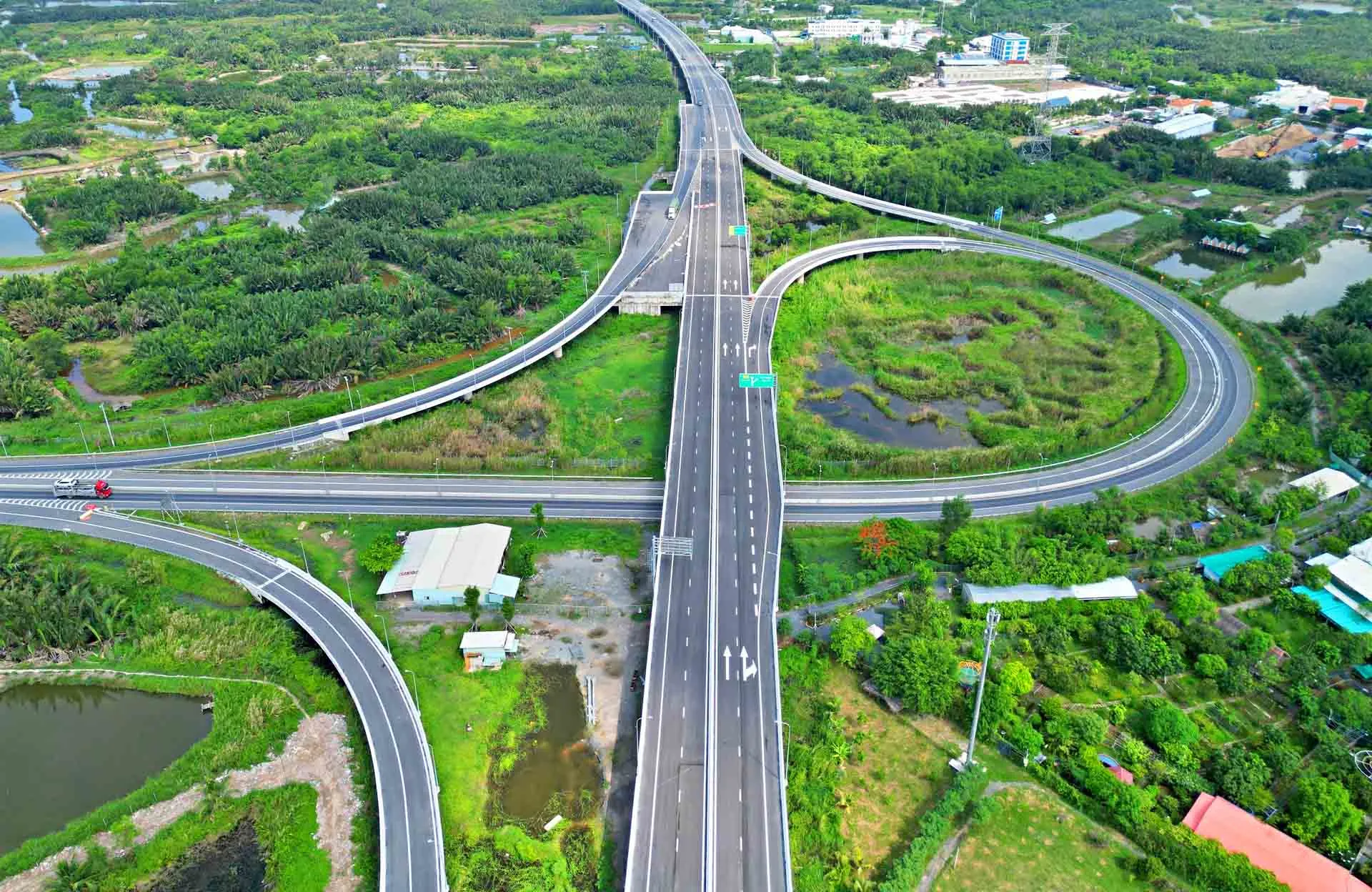 Cao tốc Bến Lức – Long Thành: Cú hích kết nối miền Tây với sân bay Long Thành