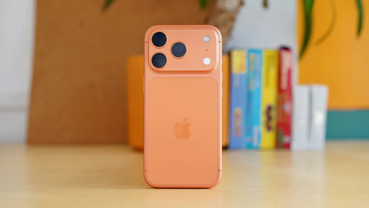 Có nên mua iPhone 17 Pro Max khi giá chạm đáy hay chờ iPhone 18?