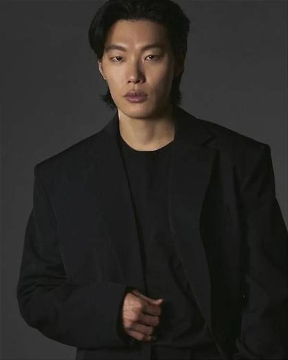 Ryu Jun Yeol và làn sóng chuyển công ty quản lý mới trong K-drama
