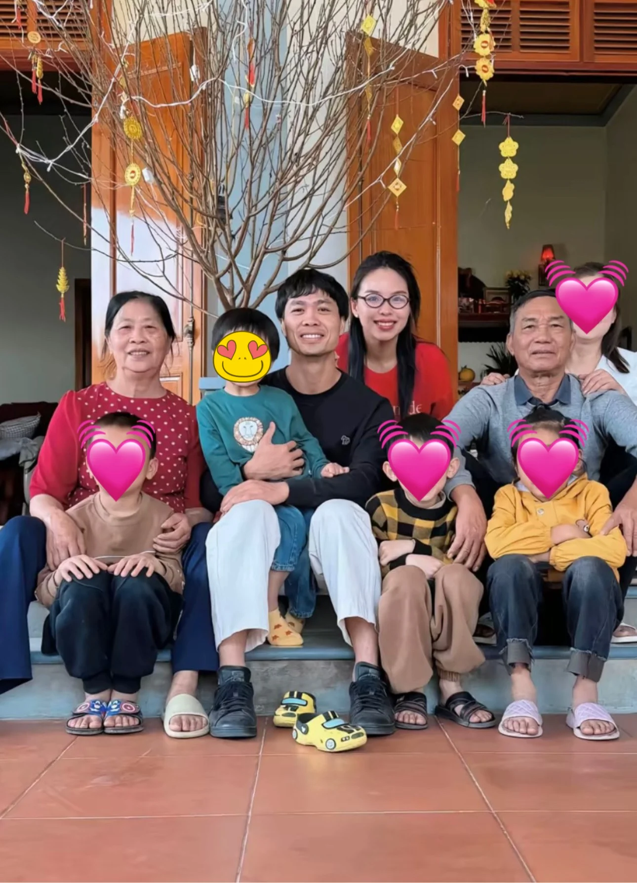 Bên trong nhà cầu thủ bóng đá: Khi ký ức gặp thiết kế hiện đại