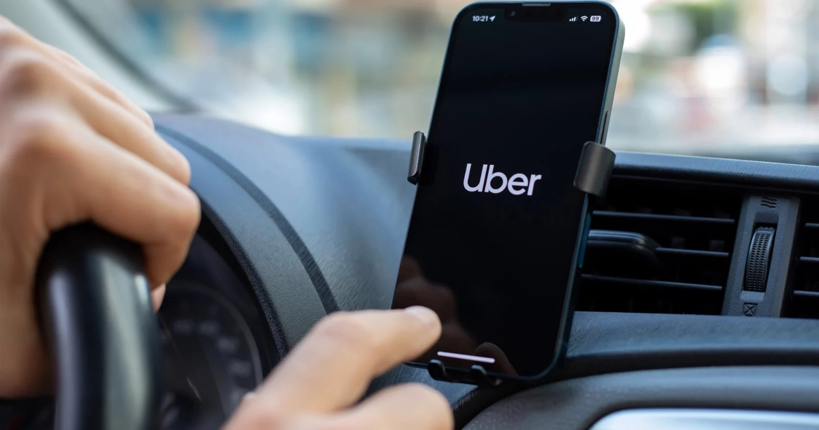 Camera trực tiếp Uber: Phụ huynh an tâm, thanh thiếu niên có được bảo vệ?