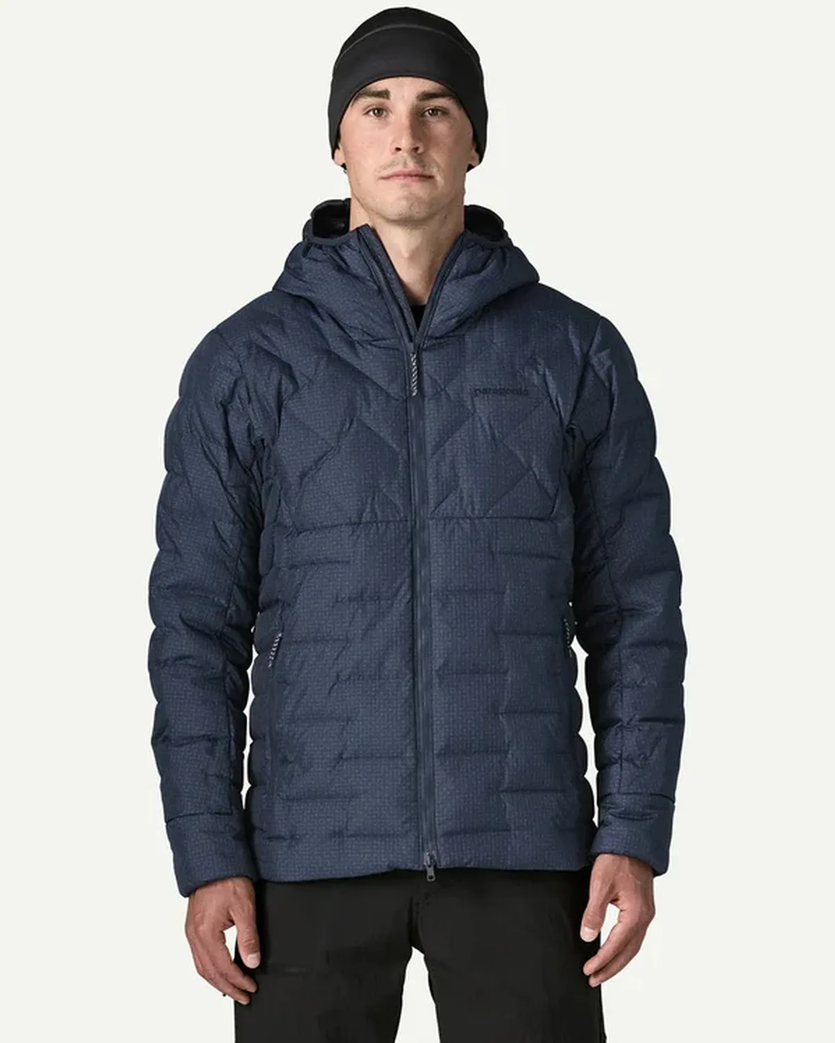 3 áo khoác workwear casual bền bỉ đang giảm giá sâu nên mua ngay
