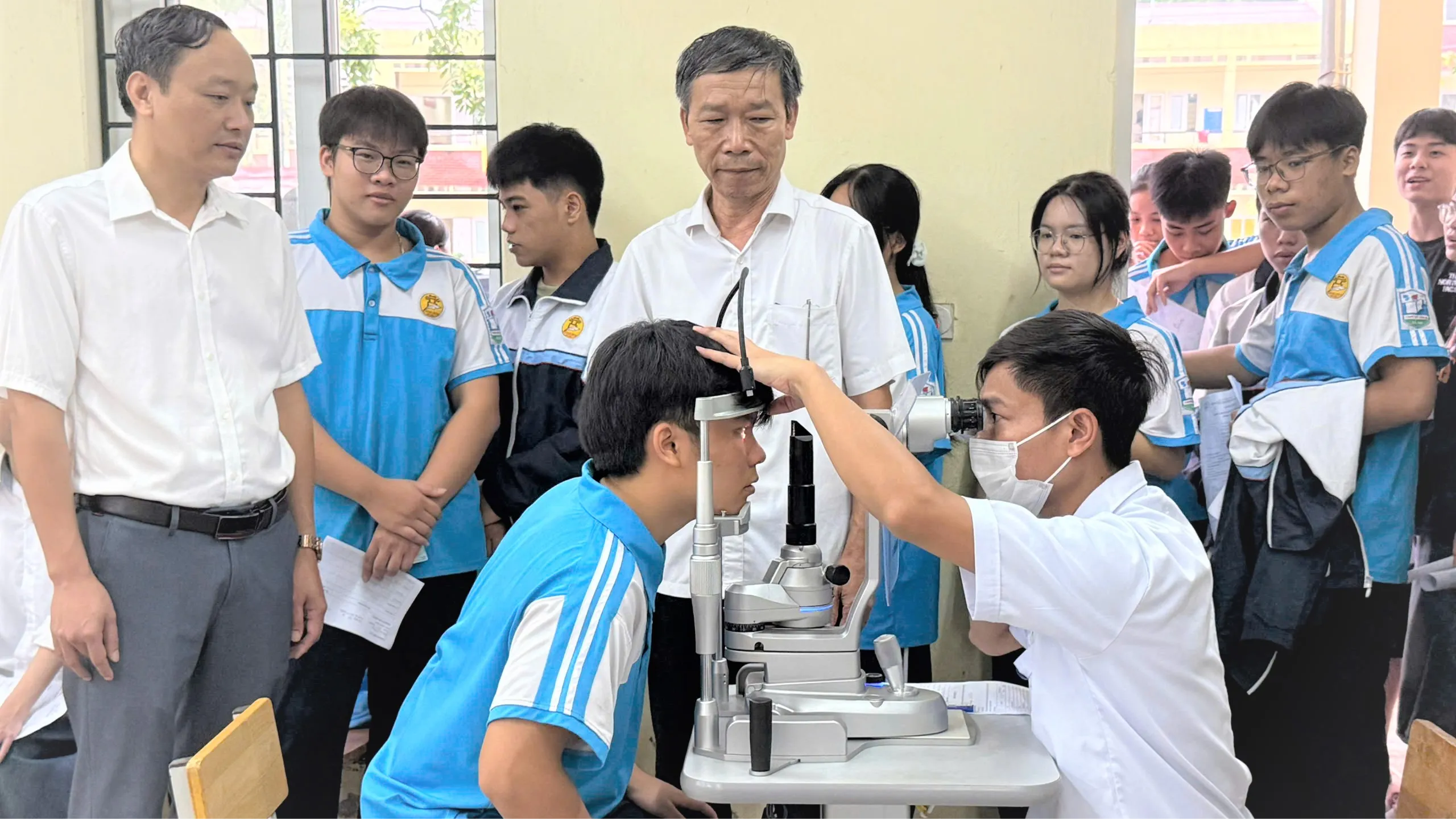 Khám sức khỏe miễn phí trước khai giảng: lá chắn thầm lặng bảo vệ thành tích học tập
