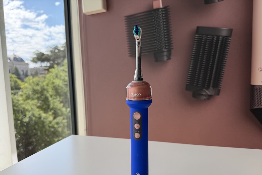 Dyson CameraJet và kỷ nguyên beauty-tech trong chăm sóc răng