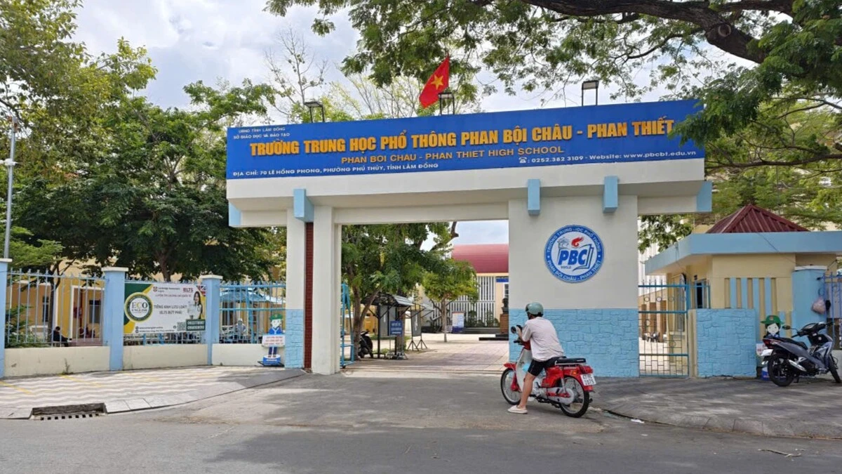 38 học sinh mất suất lớp 10: cú trượt vì sai quy trình xét tuyển