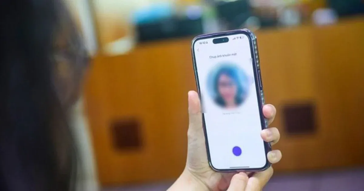 Lừa đảo sinh trắc học qua camera điện thoại và cách tự vệ