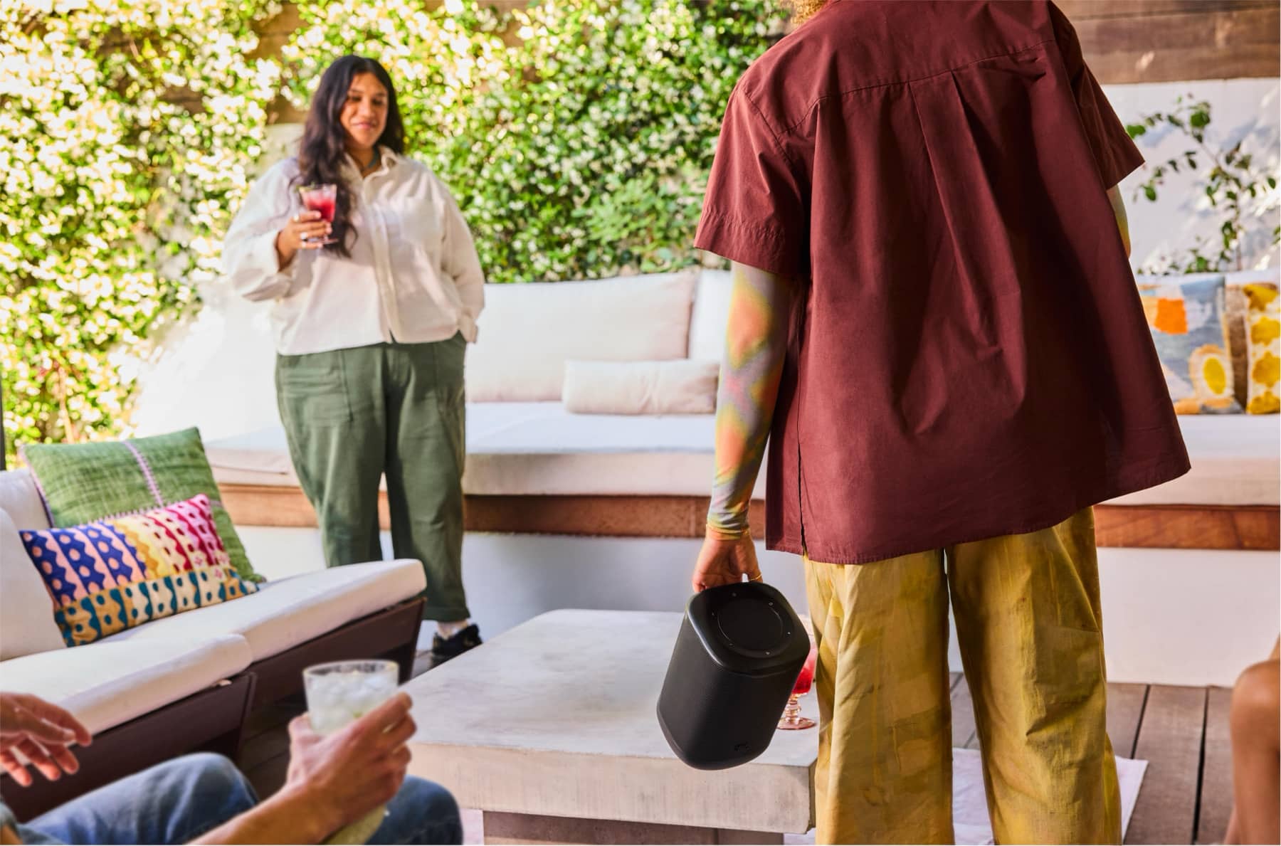 JBL Cove: đối thủ mới của Sonos trong cuộc chơi loa kết nối đa phòng