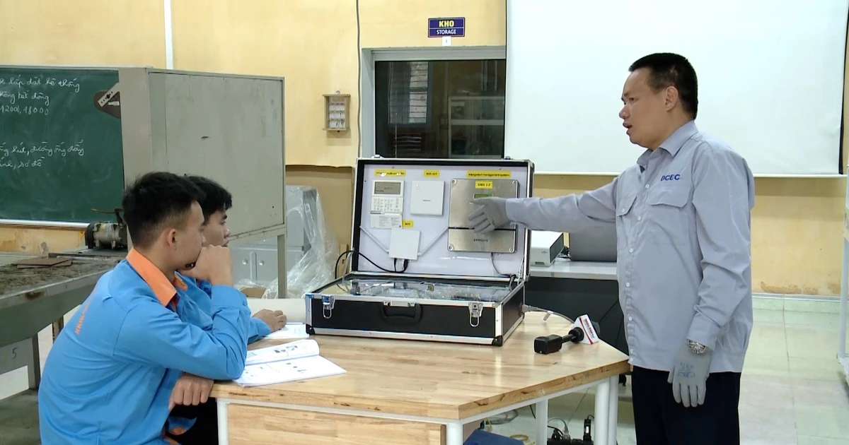 Mức đóng BHYT học sinh: nên coi là khoản bắt buộc thông minh