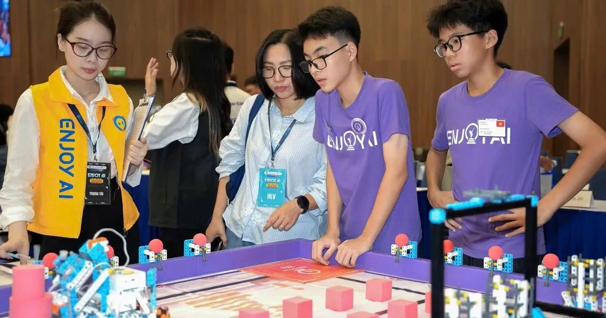 Từ cuộc thi địa phương đến sân chơi quốc tế: Hành trình của tài năng robot Việt Nam