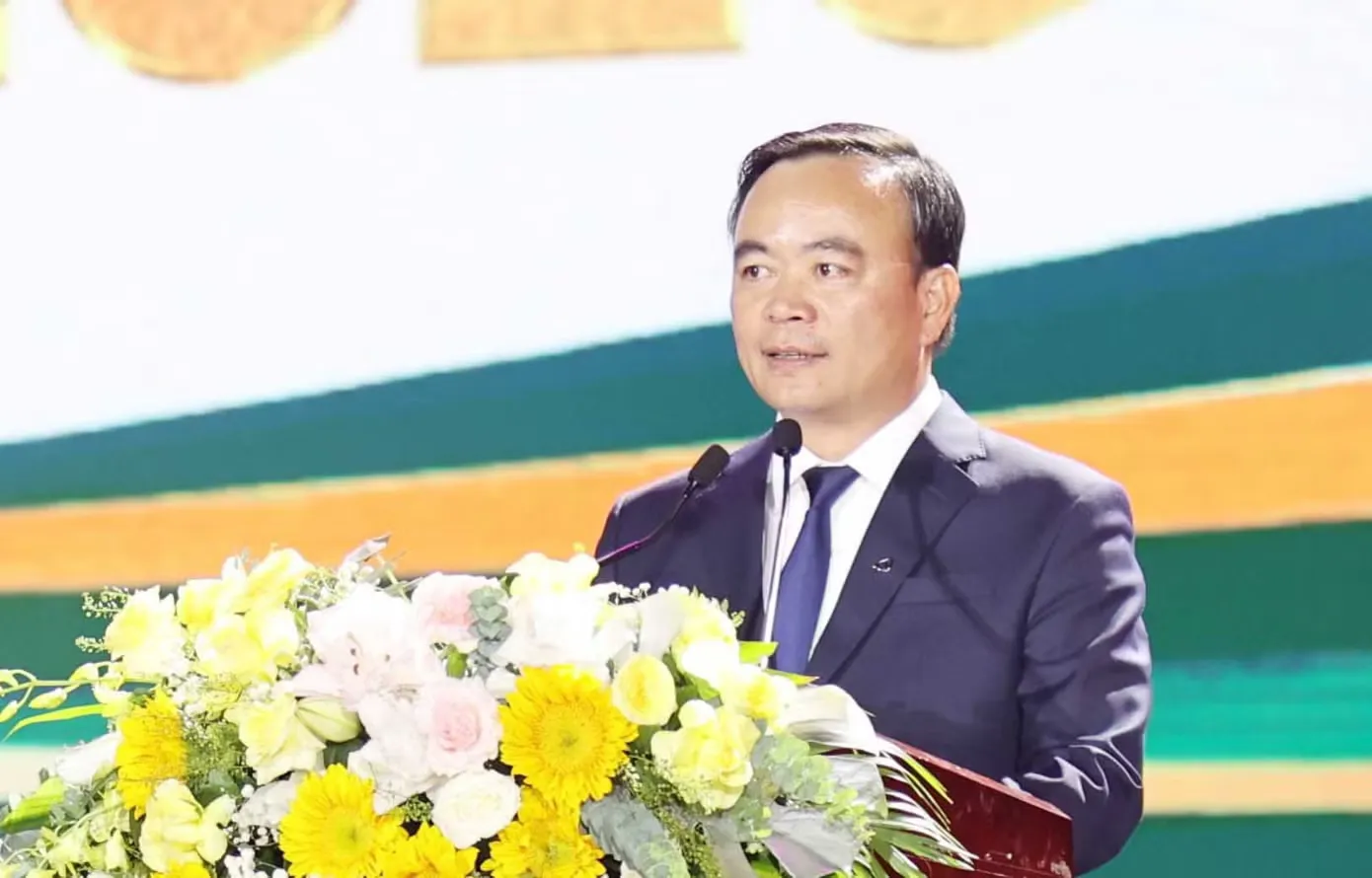 Đêm hội Thổ cẩm Quốc tế Sơn La: Khi di sản dệt may bước lên sàn diễn toàn cầu