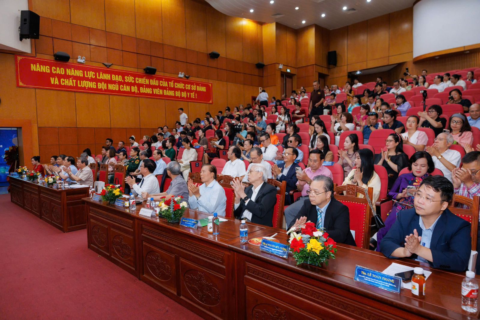 Tuân thủ pháp luật: Nền tảng phát triển bền vững cho thị trường thẩm mỹ và chăm sóc sức khỏe