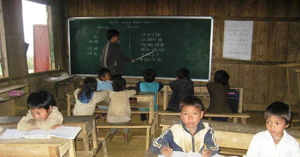 Chính phủ siết chặt kiểm soát chính sách hỗ trợ học sinh khó khăn