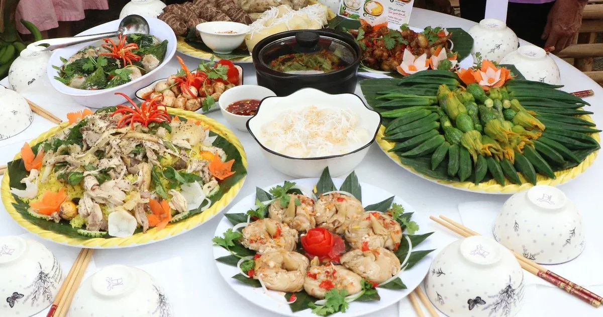 Từ bếp làng đến bàn tiệc: Ẩm thực dân gian thành sản phẩm du lịch