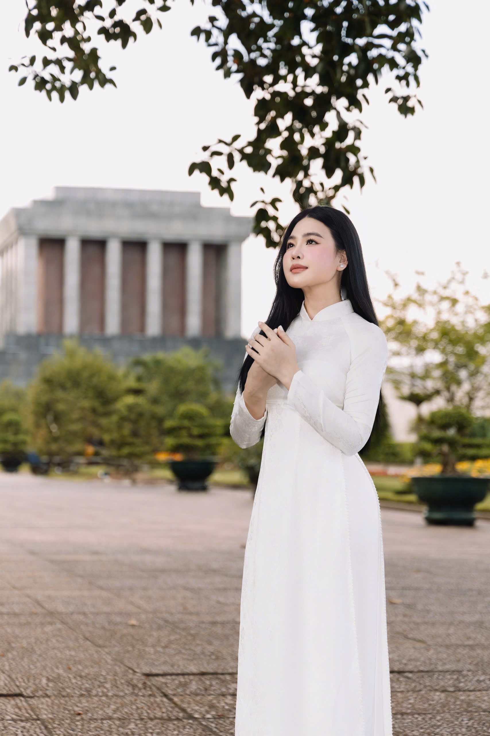 Nữ nghệ sĩ quân đội và làn sóng âm nhạc yêu nước trên nền tảng số