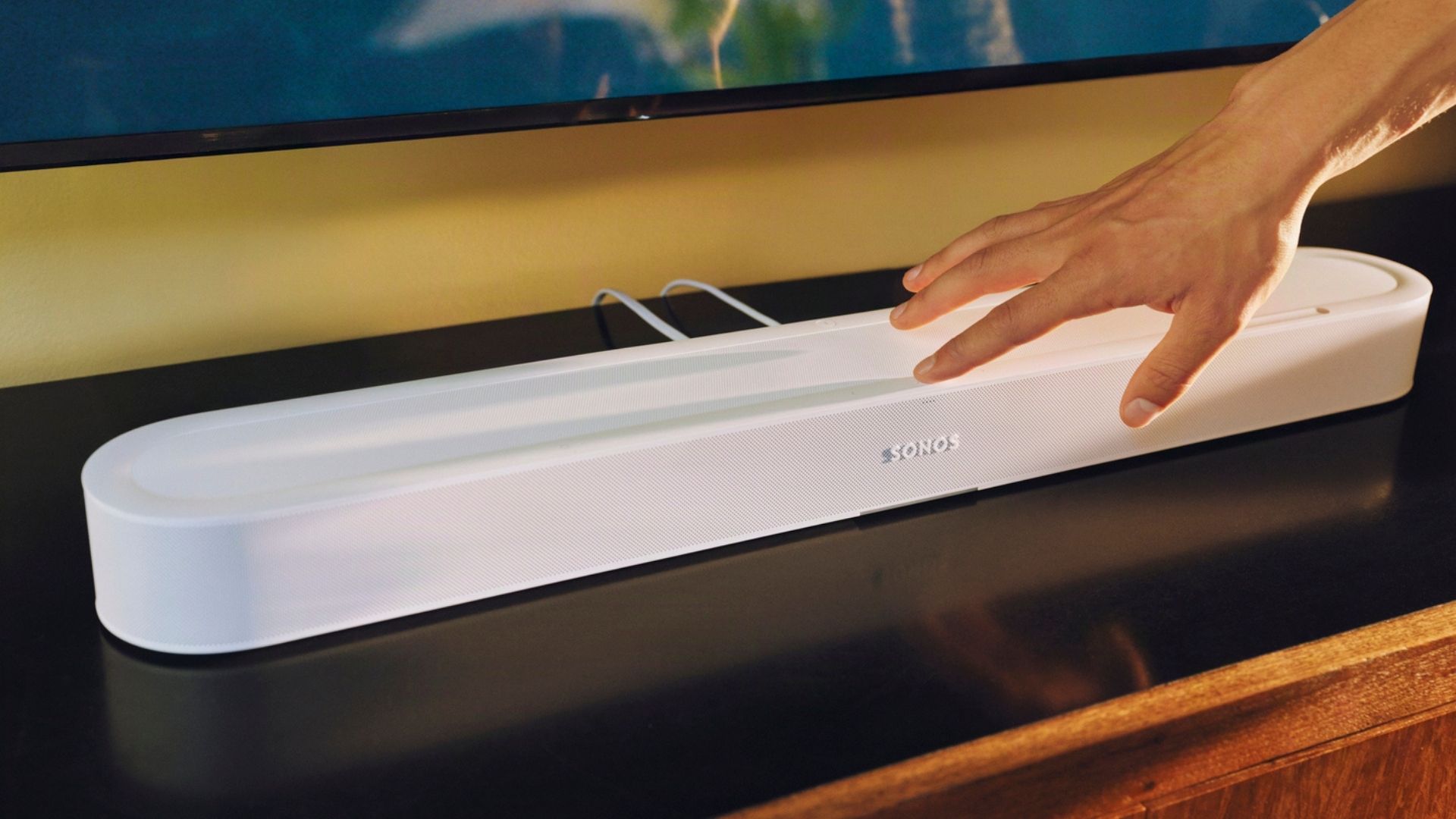 Sonos Ace Ultra: tai nghe thông minh hóa thành trung tâm nhà audio