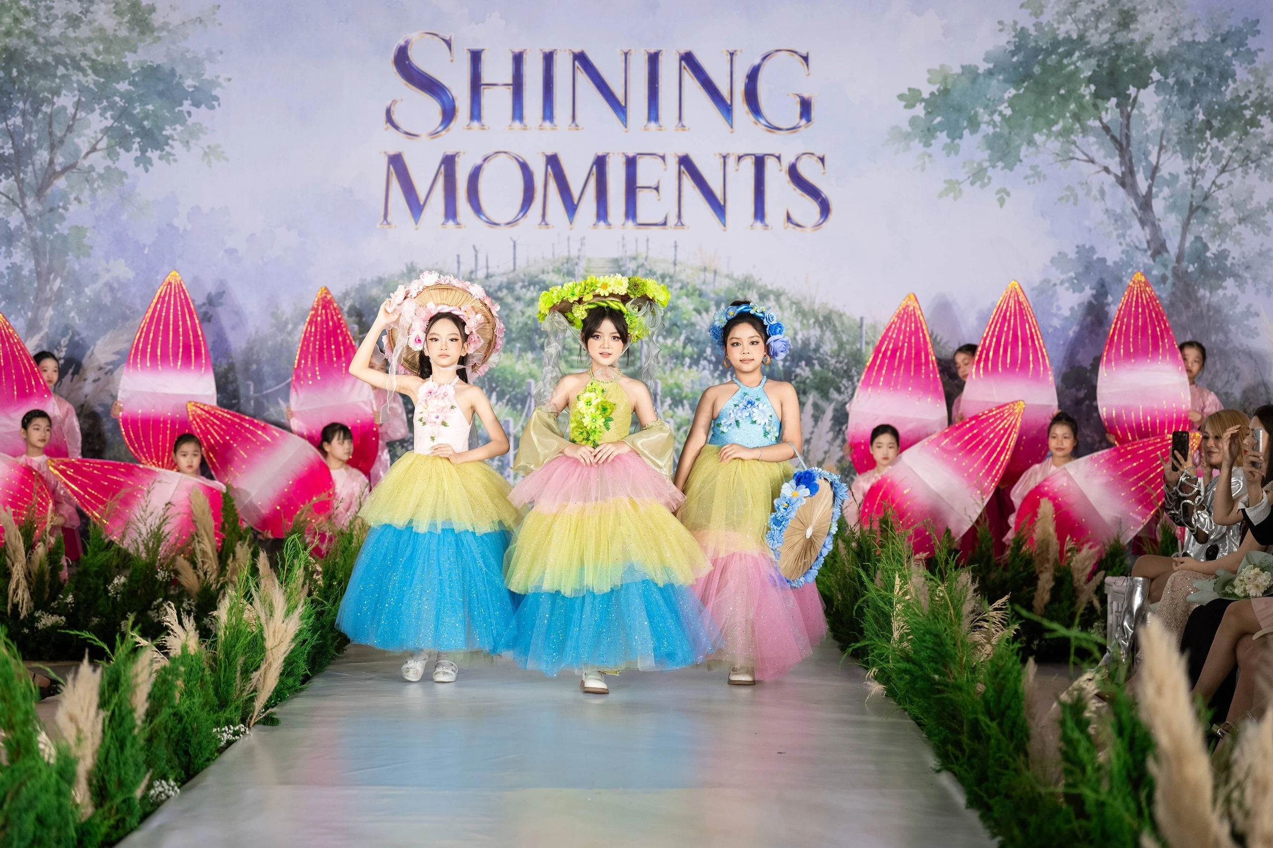 Shining Moments: Khi mẫu nhí tỏa sáng theo cách riêng trên sàn diễn