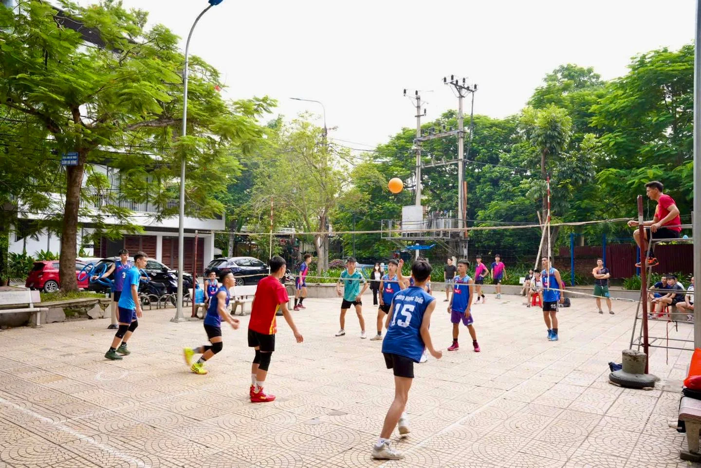 Phong trào đi bộ cộng đồng: từ bước chân nhỏ đến sức khỏe toàn diện