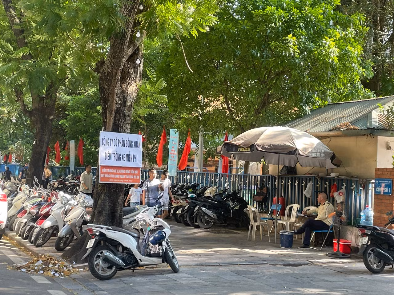 Hà Nội miễn phí giao thông công cộng dịp 2/9: Cách đi chơi mà hầu như không tốn tiền