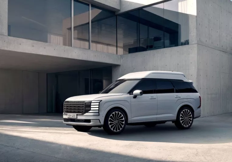 Hyundai Palisade High Roof: SUV 7 chỗ cỡ lớn kiểu limousine đấu Volkswagen Teramont