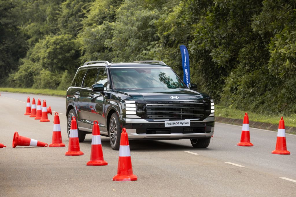 Hyundai Palisade High-Roof: Nóc cao 240 mm, tham vọng kiểu limousine