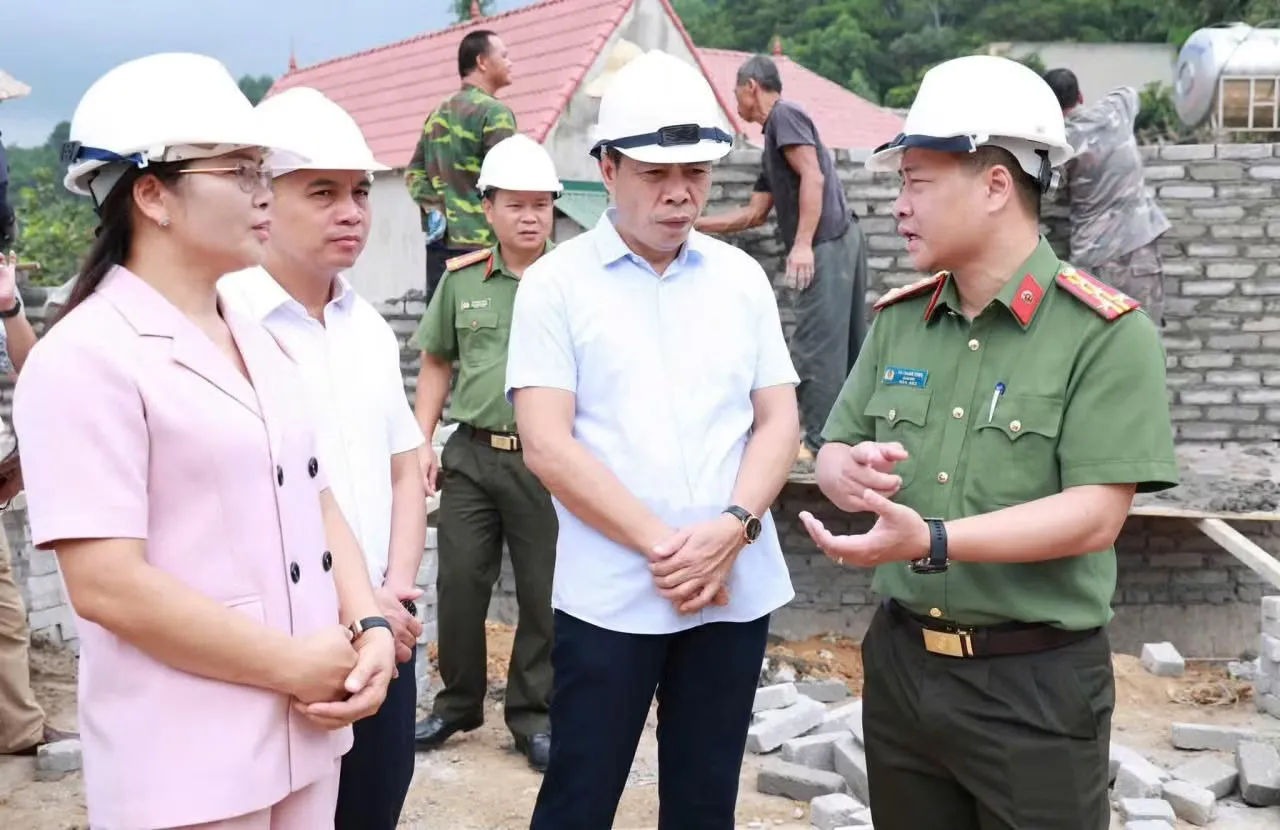 Những ngôi trường hiện đại nơi biên giới: cơ hội đổi đời cho học sinh